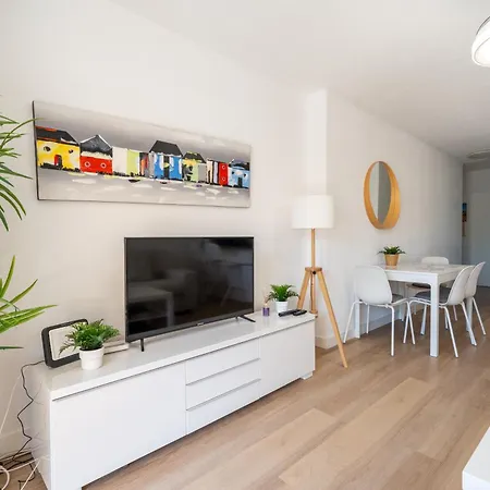 Castle Harbour With Heated Pool Los Cristianos