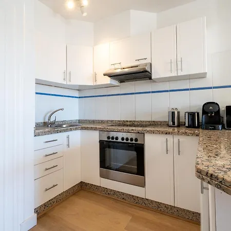Castle Harbour With Heated Pool Apartmán Los Cristianos (Tenerife)